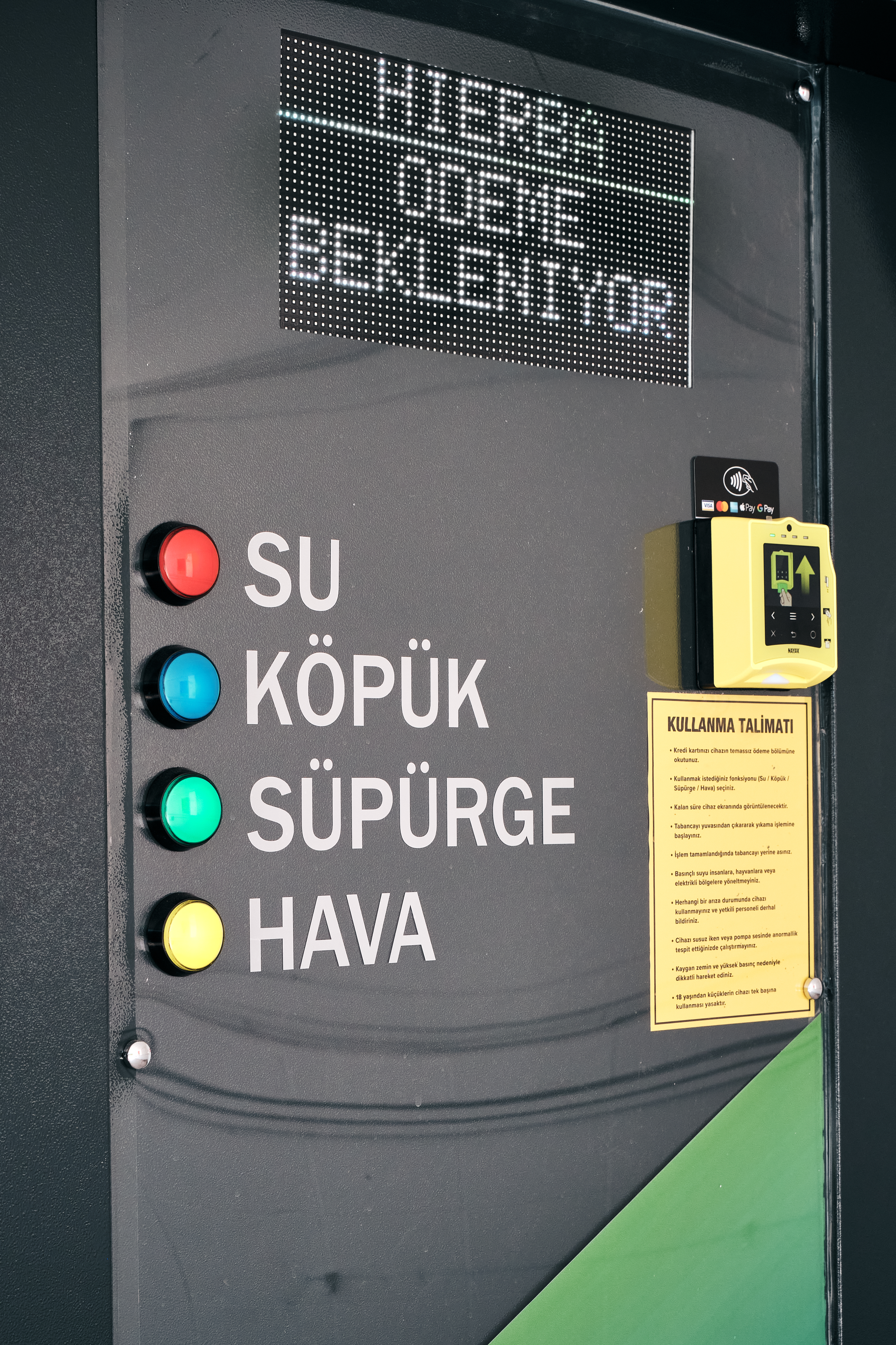 Kredi kartlı araç yıkama — QuadroClean self servis istasyonu